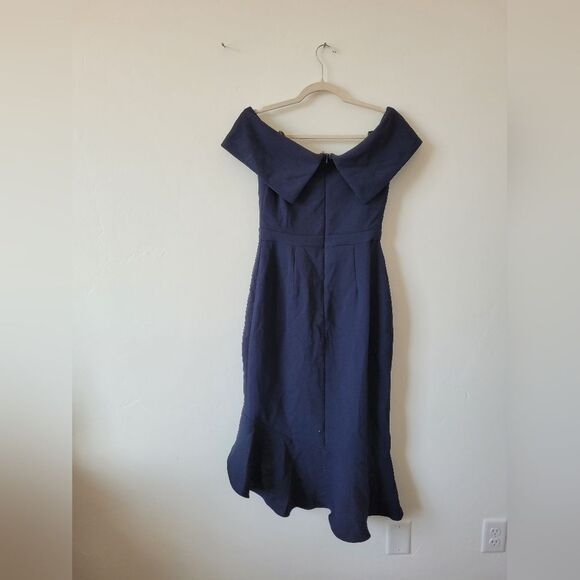 NEW XSCAPE Ballgown Navy Blue Assymetric Hem Crepe Formal Off Shoulder Size 6P - Picture 8 of 11
